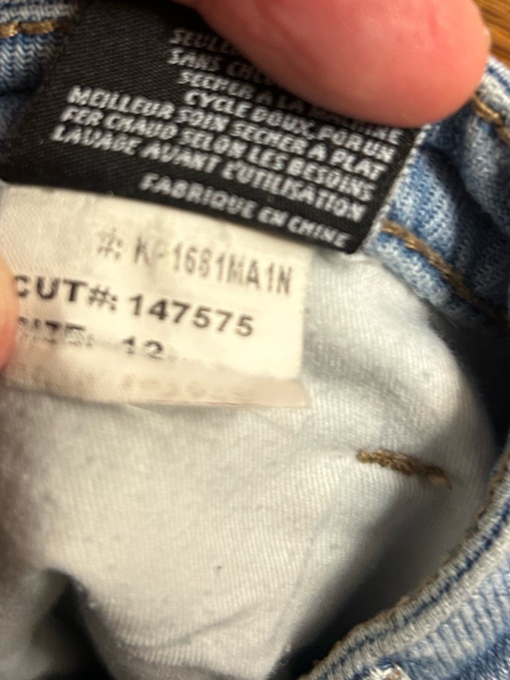 Kut from the Kloth Kelsey Mid Rise Wide Hem Ankle Flare Jeans Light Wash 12 - Picture 10 of 12